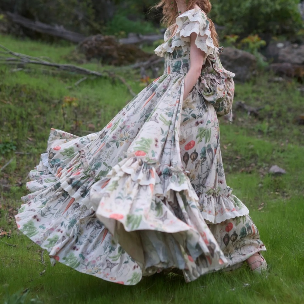 Selkie Garden Botanics Swan Ritz gown - Picture 3 of 5